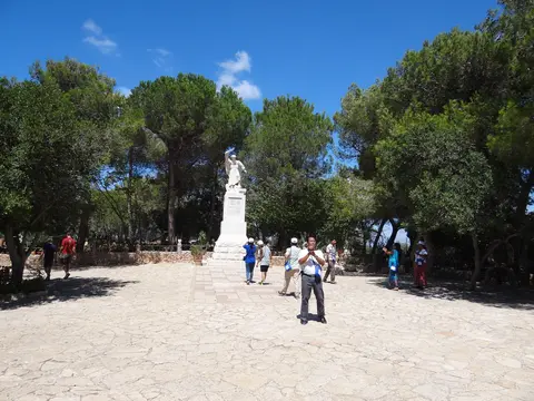 Moria a'bri. Abrahamni depante Isaac ko boli on'na re'anggipa biap