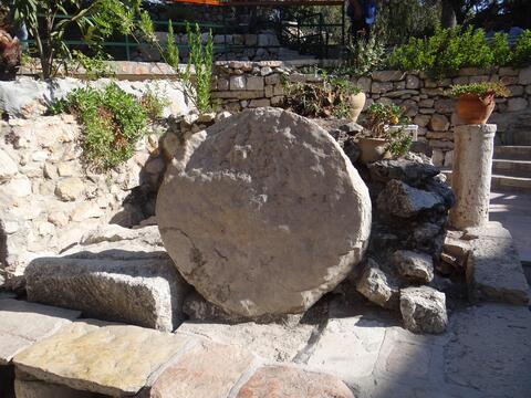 Jisuni gopram (Garden tomb)