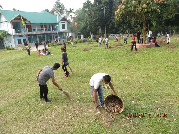 Cleaning drive done by KBC volunteers for upcoming VBS