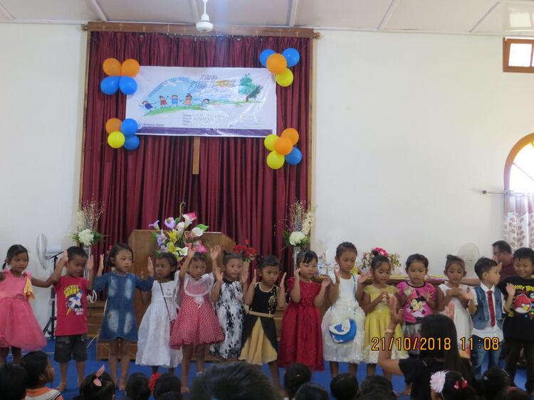 Action song presented by VBS Beginners